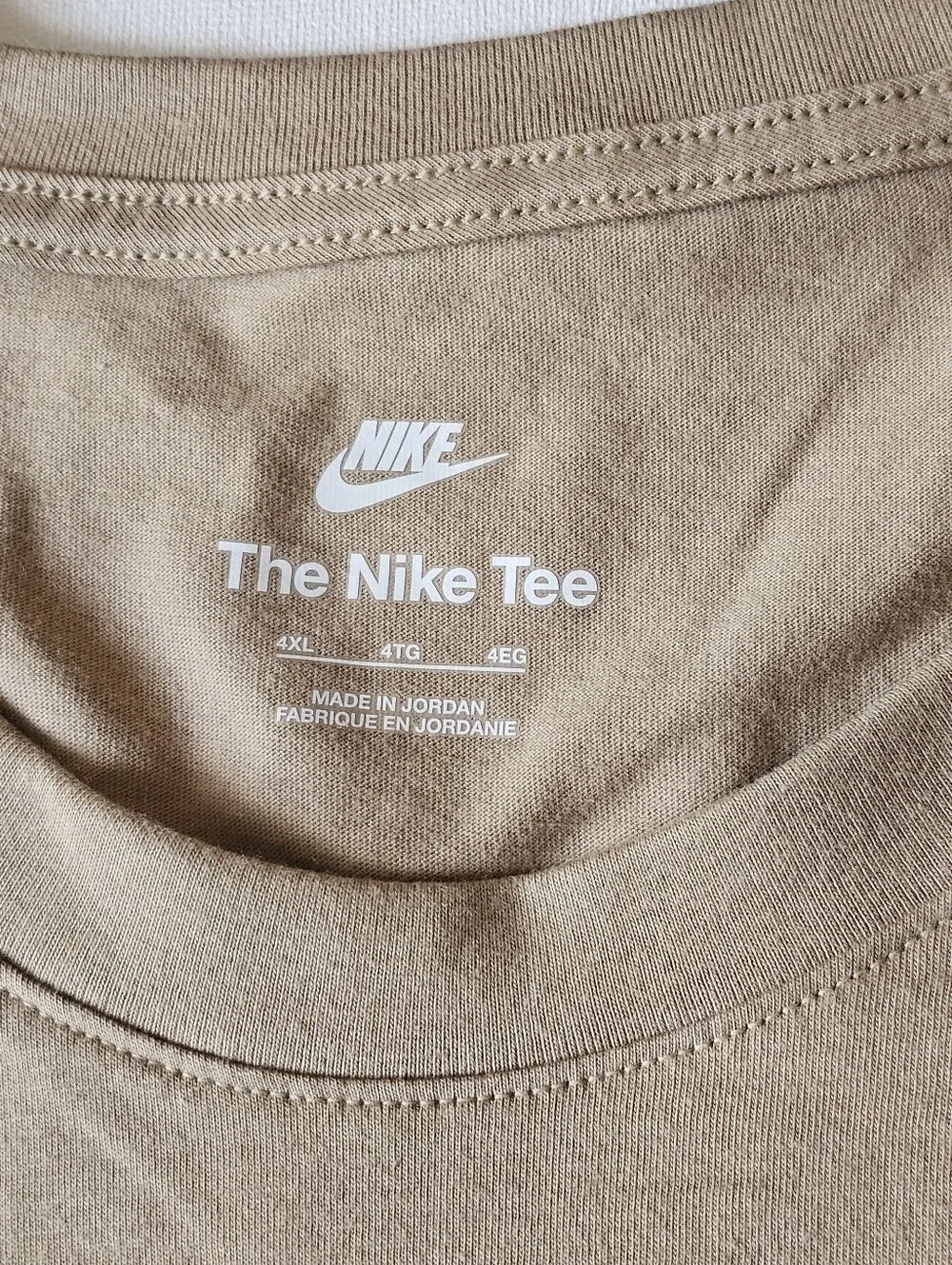 Nike Men’s Beige Crew Neck Short Sleeve T-Shirt with White Logo 4xl New